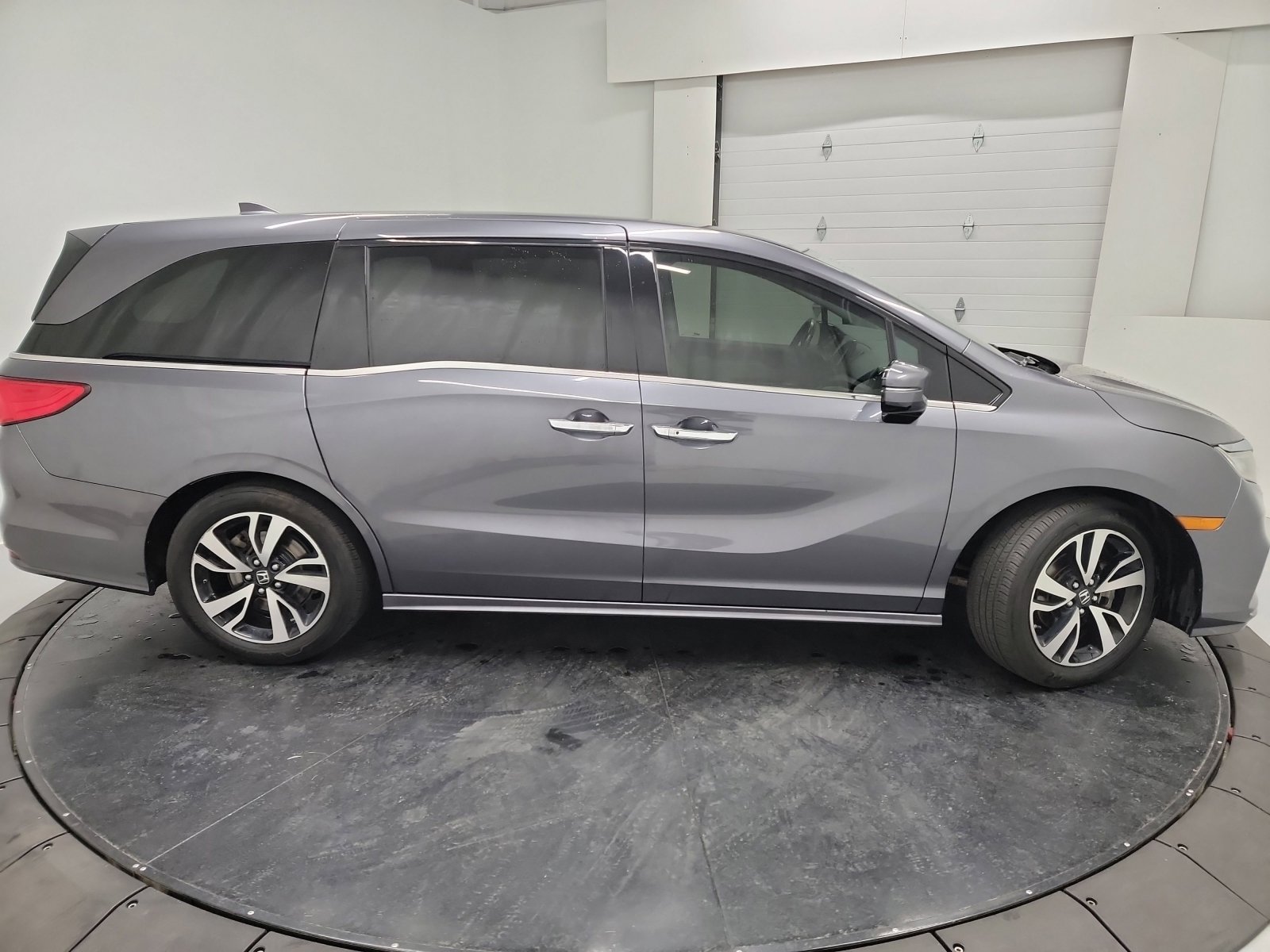 Used 2019 Honda Odyssey Elite image 11