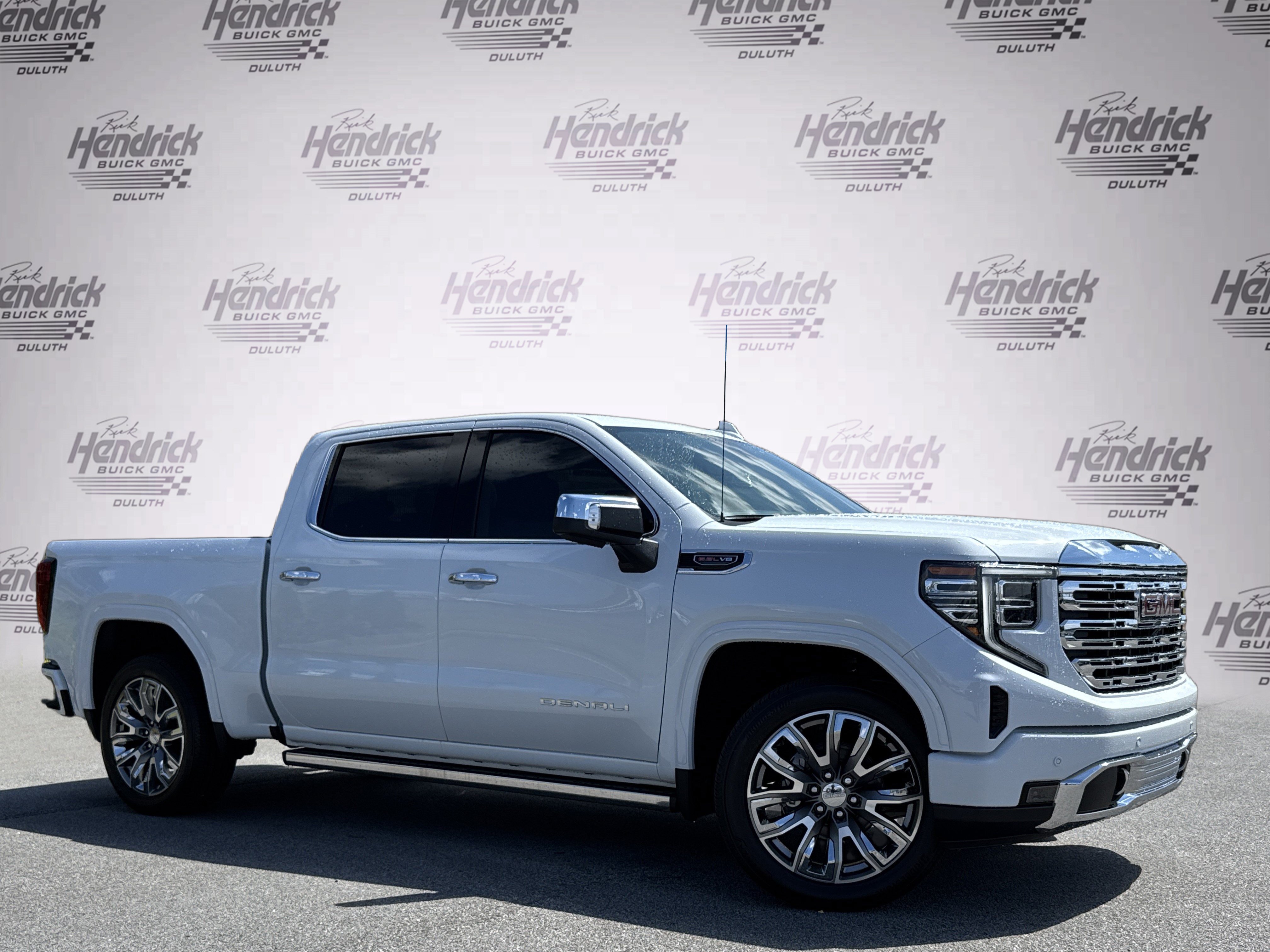 New 2026 GMC Sierra 1500 Denali w/ Denali Reserve Package AWD/4WD image 2