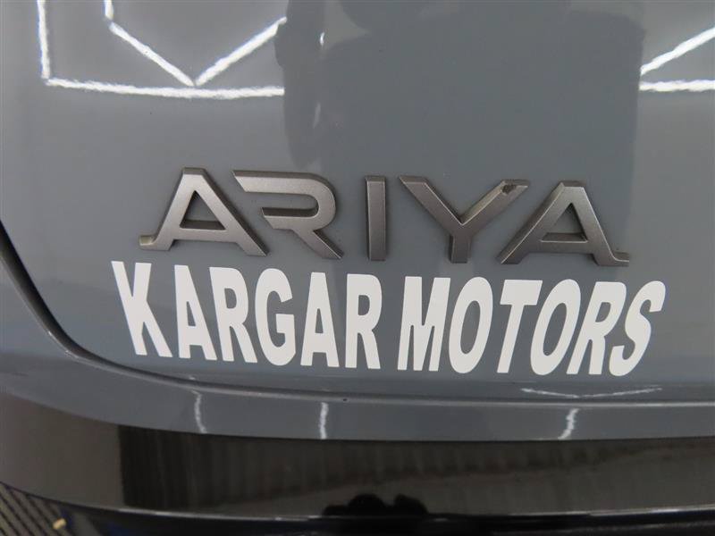 Used 2024 Nissan Ariya AWD image 13