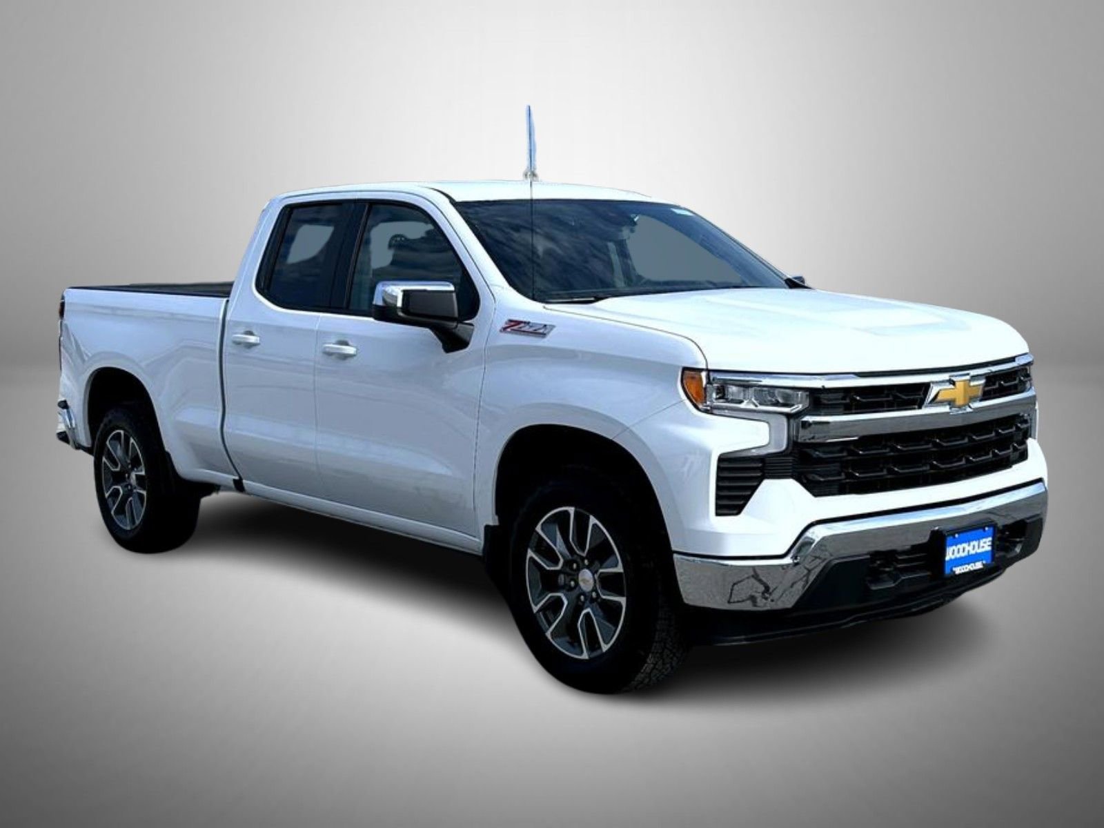 New 2026 Chevrolet Silverado 1500 LT w/ Z71 Off-Road Package image 3