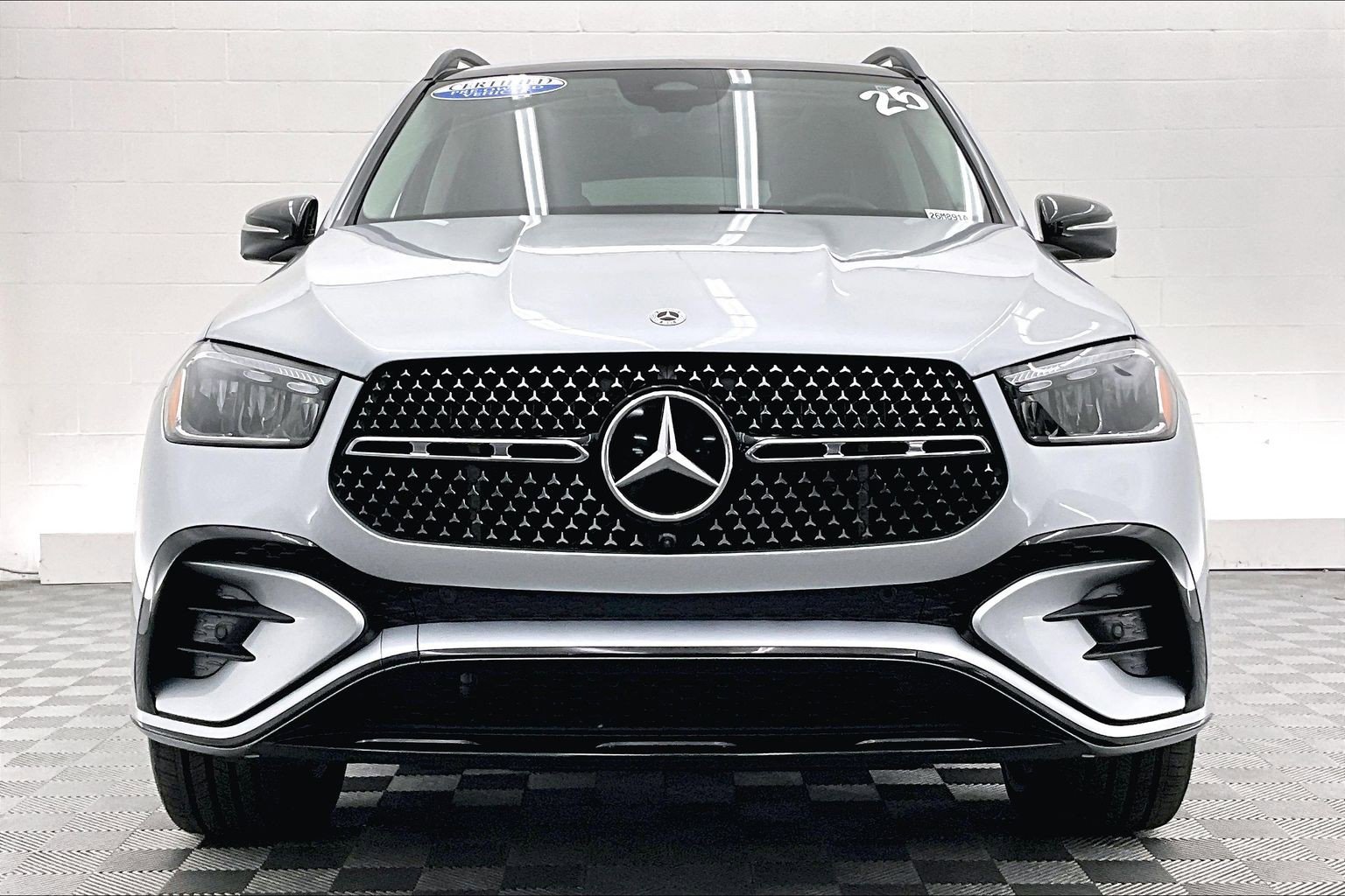 Certified 2025 Mercedes-Benz GLE 450e 4MATIC image 2