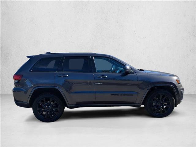 Used 2021 Jeep Grand Cherokee Laredo X video 4