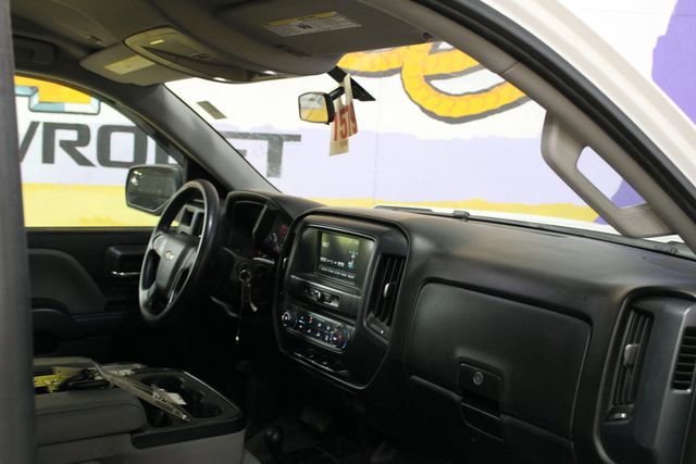 Used 2018 Chevrolet Silverado 1500 W/T w/ WT Convenience Package AWD/4WD image 10