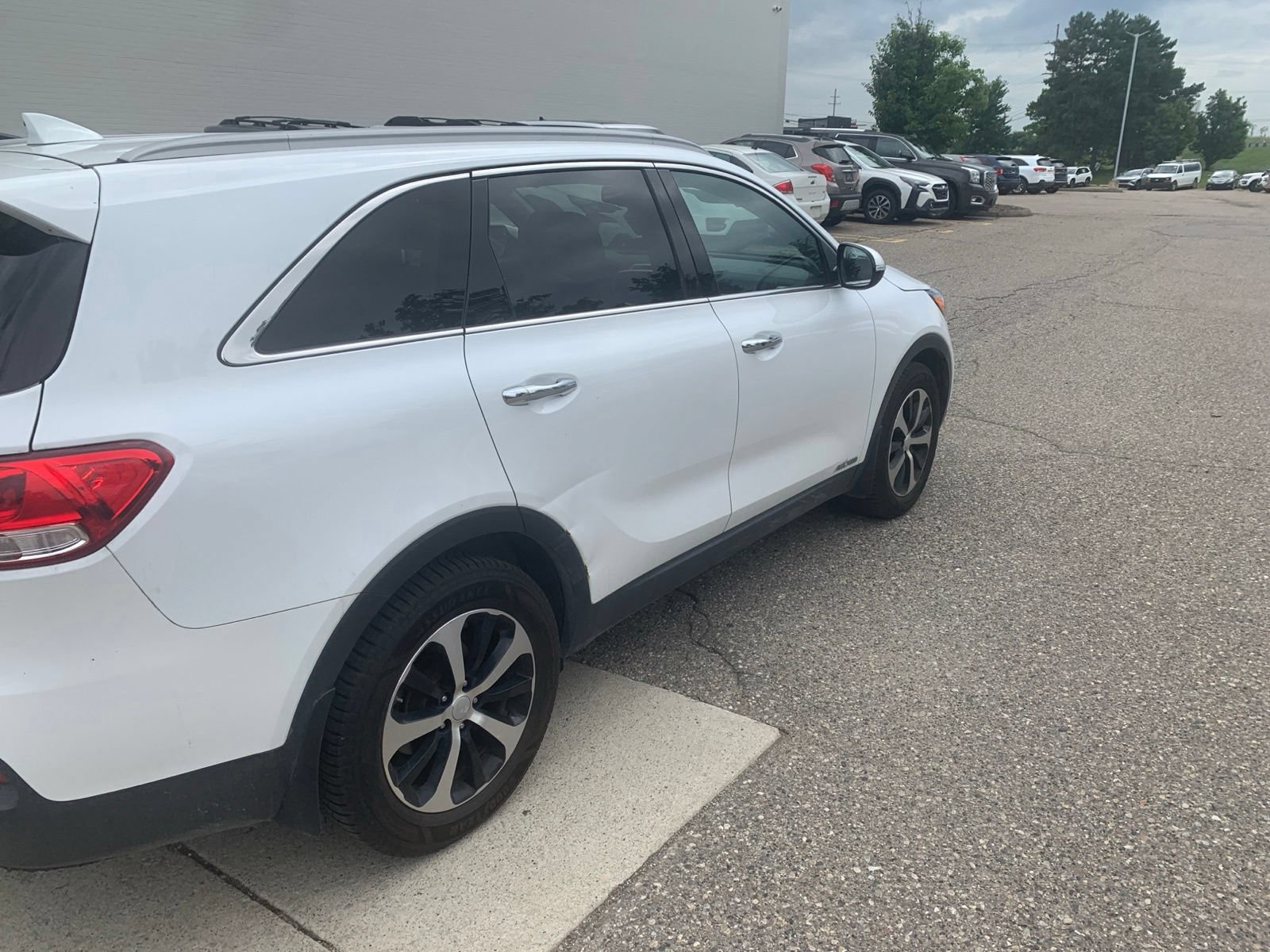 Used 2017 Kia Sorento EX AWD/4WD image 5