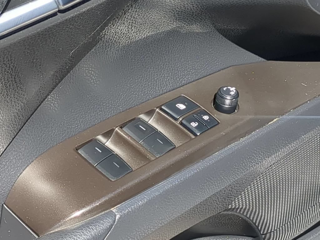Used 2022 Toyota Camry SE w/ Carpet Mat Package (TMS) FWD image 26