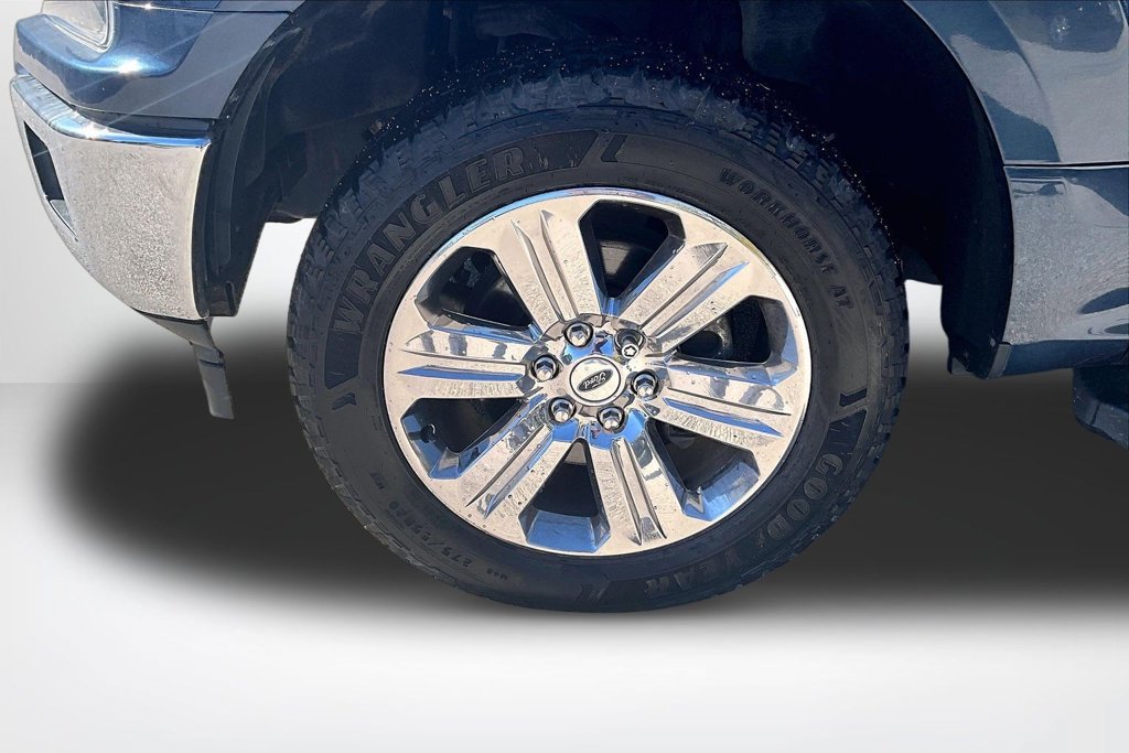 Used 2020 Ford F150 XLT w/ Equipment Group 302A Luxury AWD/4WD image 34