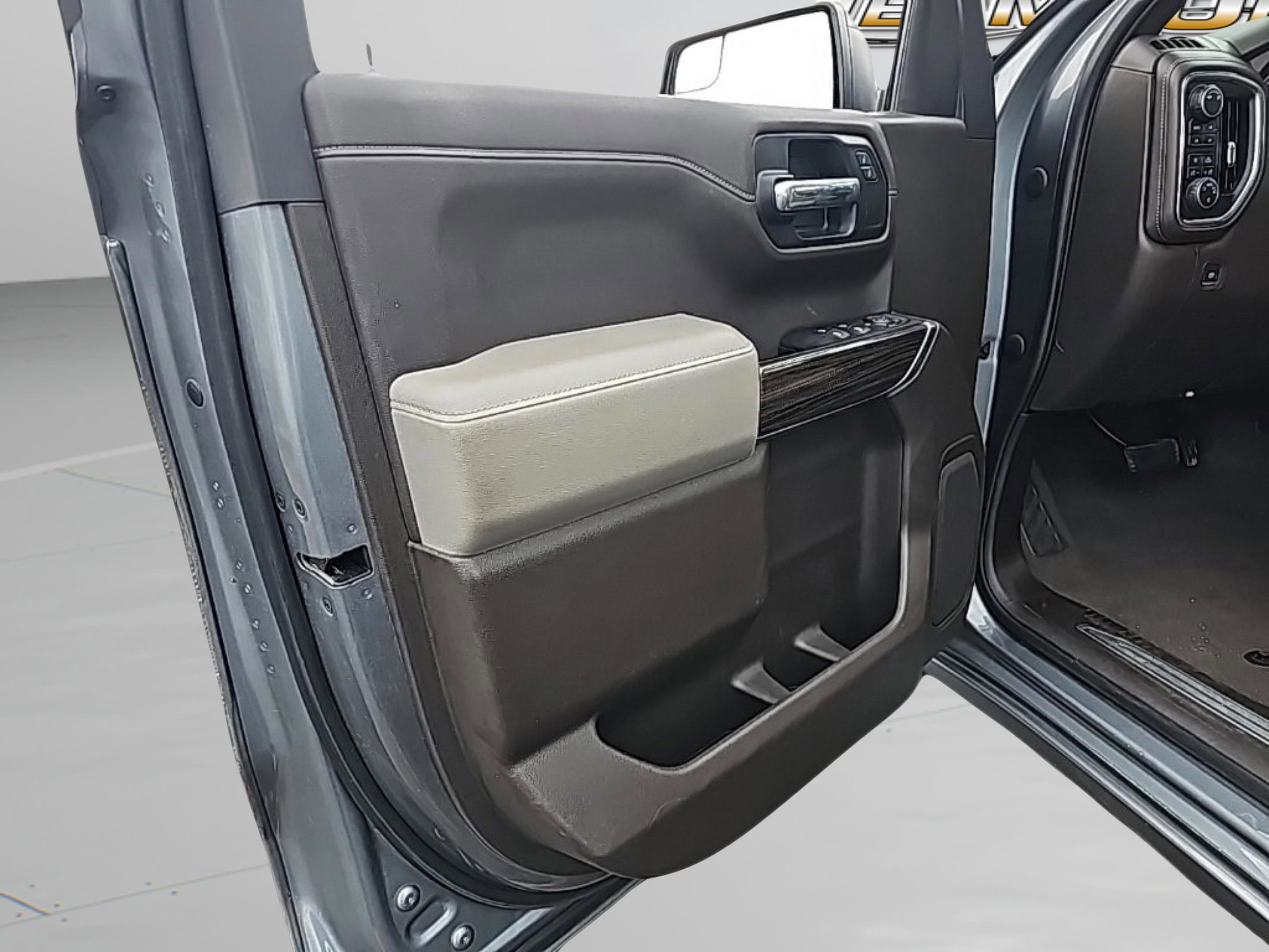 Used 2019 Chevrolet Silverado 1500 RST w/ All-Star Edition image 17