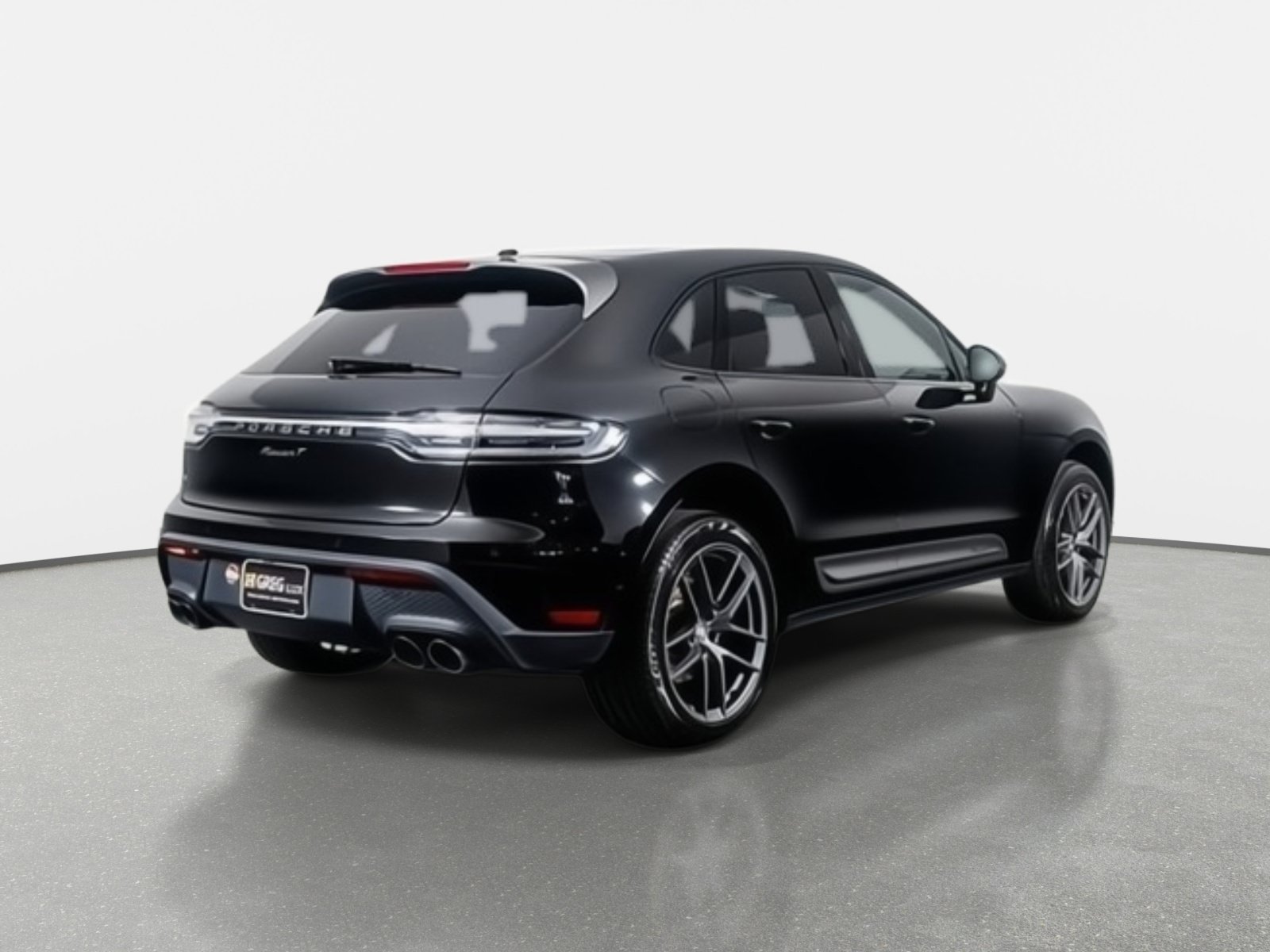 Used 2025 Porsche Macan Turbo AWD/4WD image 10