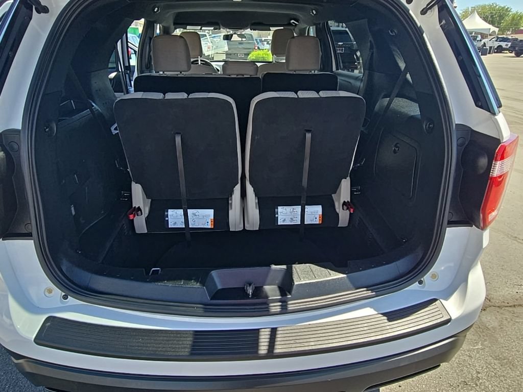 Used 2018 Ford Explorer 4WD w/ Class II Trailer Tow Package image 22