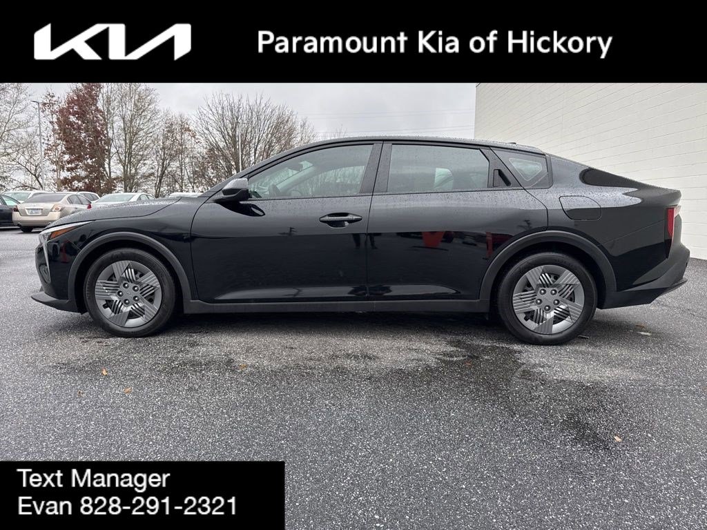 Used 2025 Kia K4 LX image 4