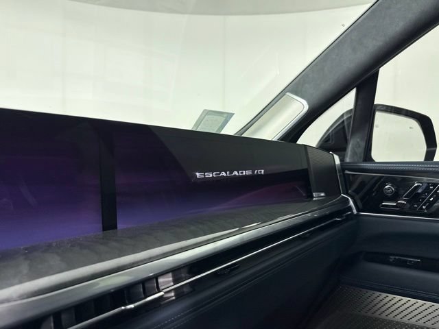 New 2025 Cadillac Escalade IQ Luxury 2 AWD/4WD image 15