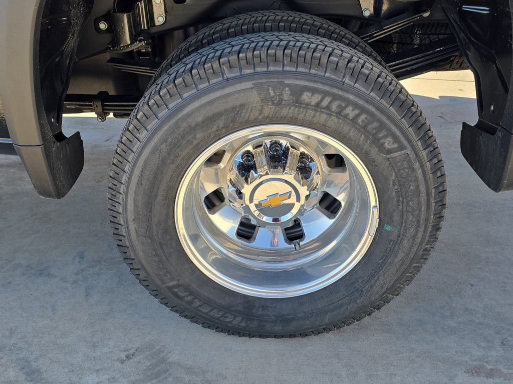 New 2026 Chevrolet Silverado 3500 LT w/ All Star Edition image 33