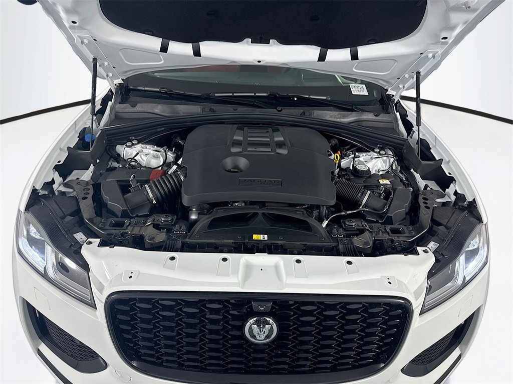 New 2026 Jaguar F-PACE R-Dynamic S image 30