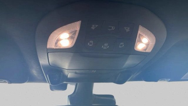 Used 2021 Chrysler Pacifica Pinnacle FWD image 23