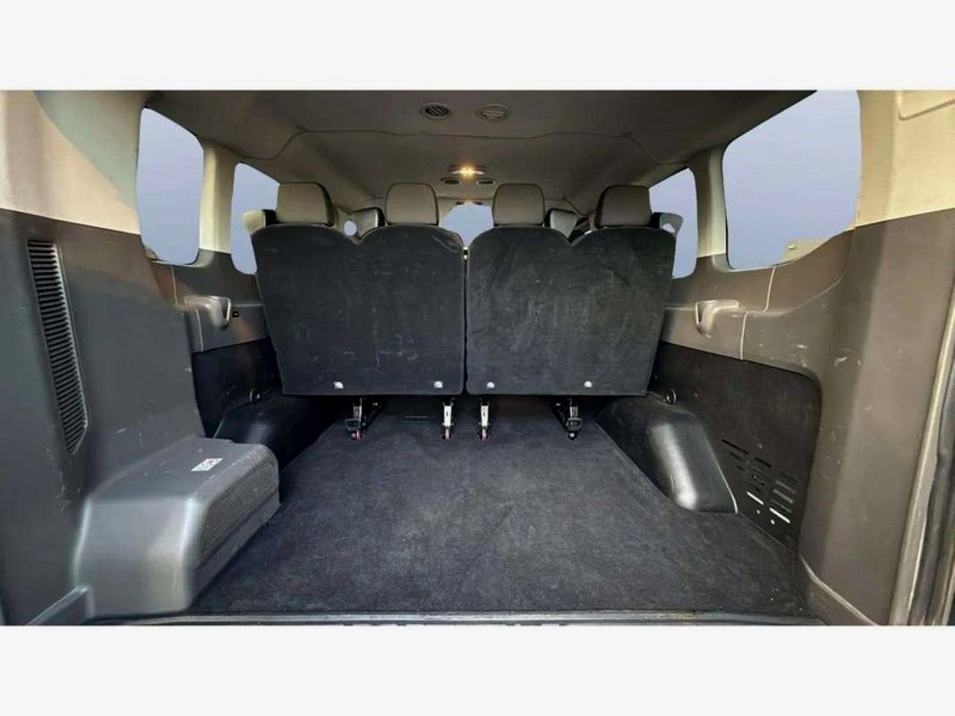 Used 2023 Ford Transit 350 XLT image 17