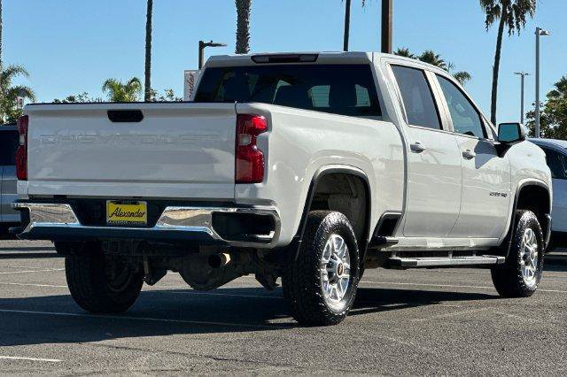 Used 2022 Chevrolet Silverado 2500 LT AWD/4WD image 4