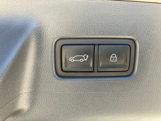 Used 2025 Hyundai Santa Fe SEL AWD/4WD image 27