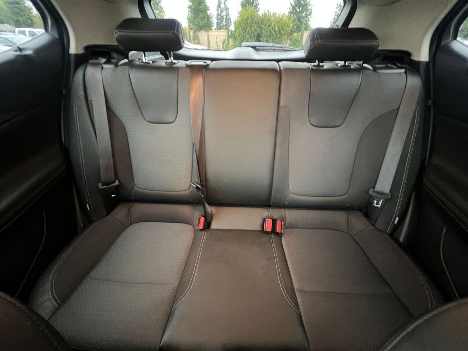 Used 2025 Buick Encore GX Preferred image 38