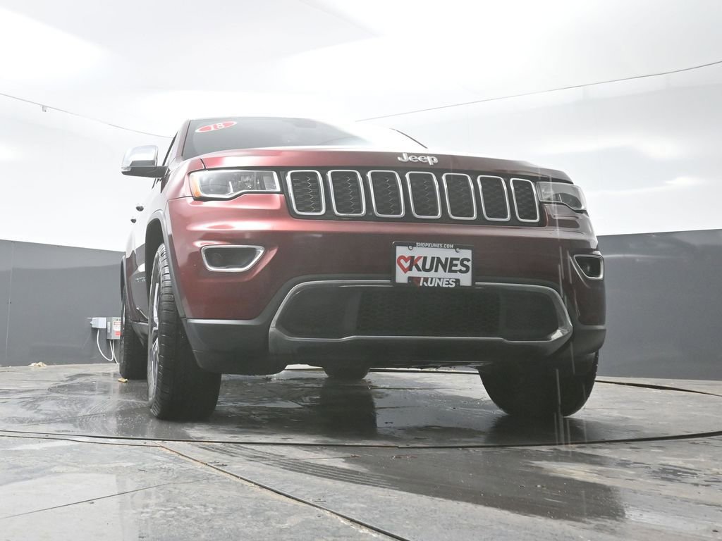 Used 2018 Jeep Grand Cherokee Limited w/ Trailer Tow Group IV image 52
