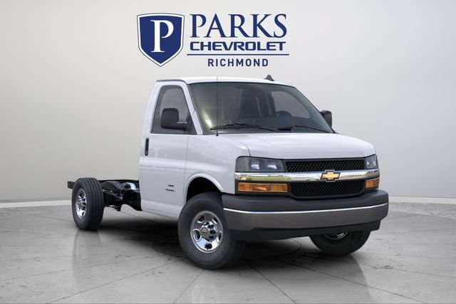 New 2025 Chevrolet Express 3500 w/ Power Convenience Package RWD image 9