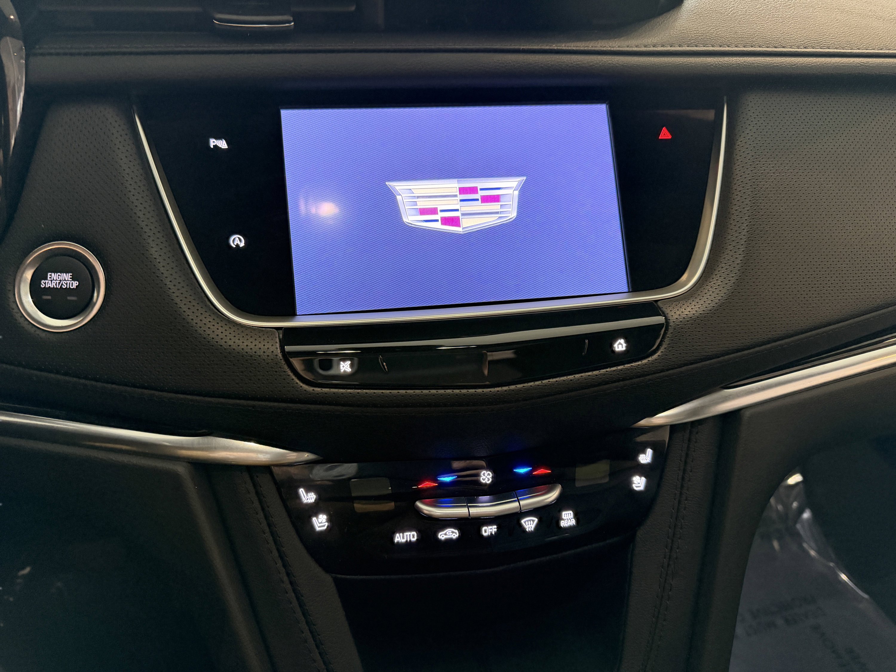 Used 2025 Cadillac XT5 Premium Luxury image 29