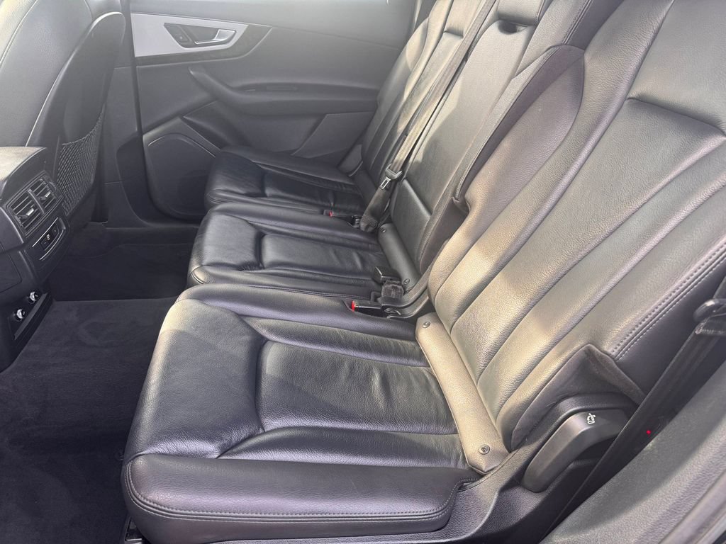 Used 2019 Audi Q7 2.0T Premium w/ Convenience Package AWD/4WD image 24