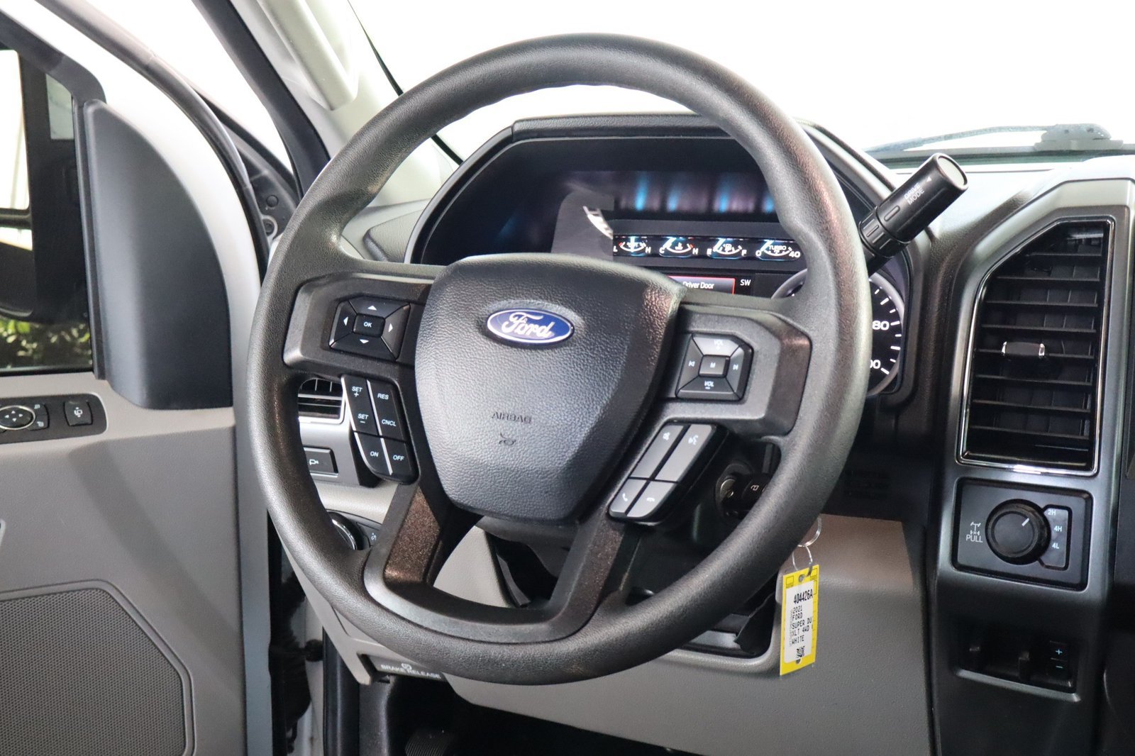 Used 2021 Ford F250 XLT w/ XLT Premium Package AWD/4WD image 30