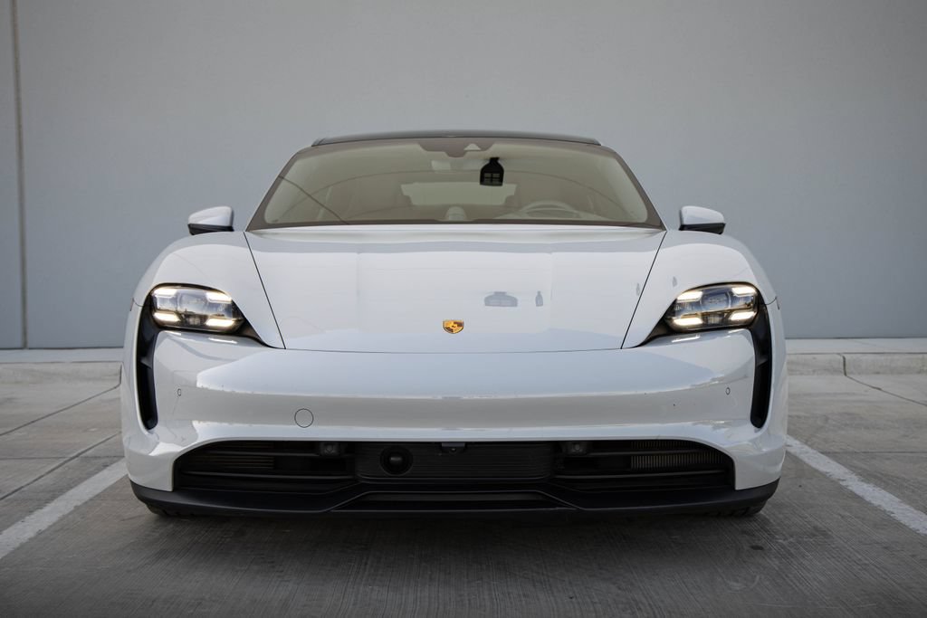 Used 2022 Porsche Taycan 4S AWD/4WD image 3