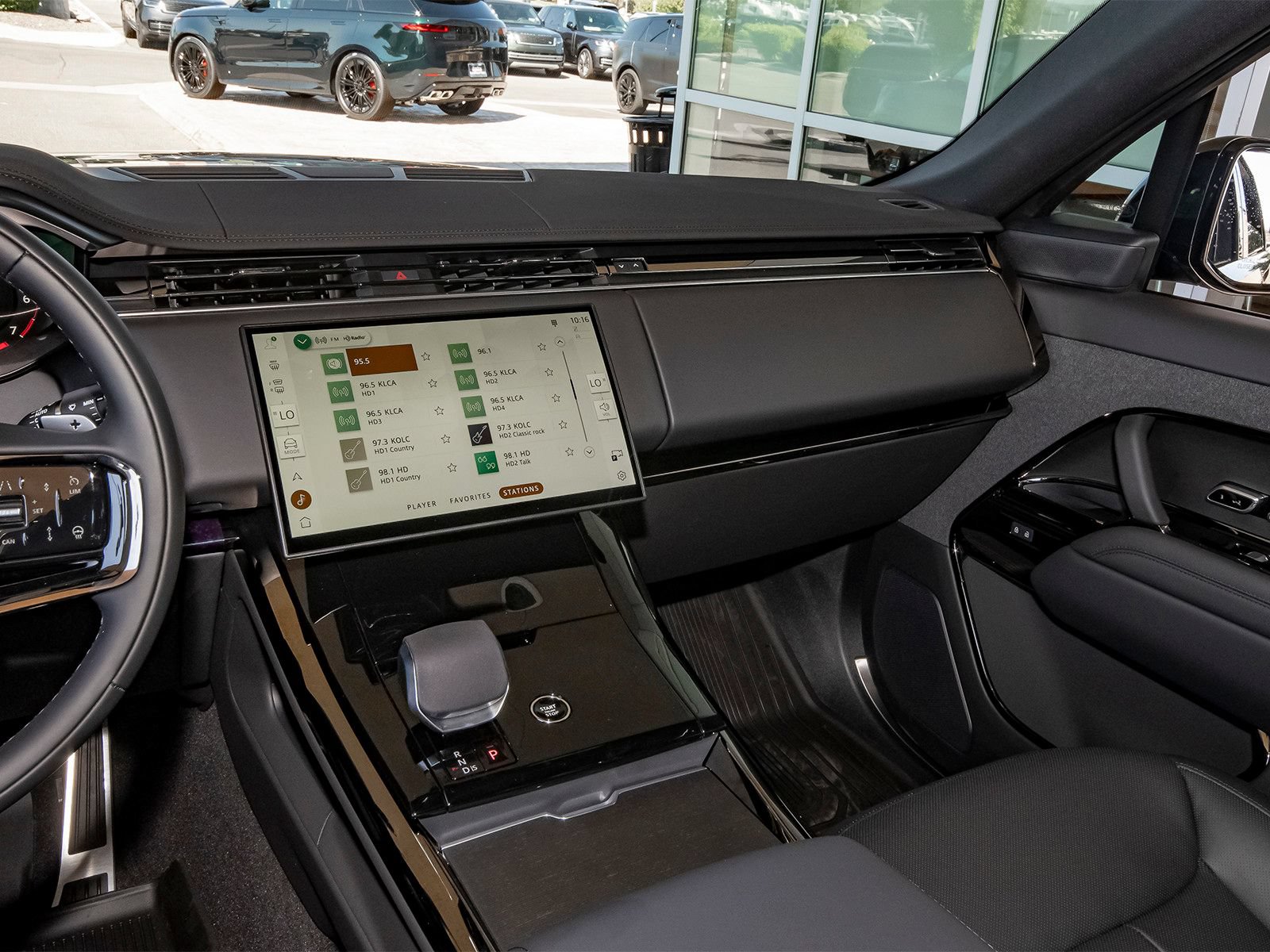 New 2026 Land Rover Range Rover Sport Dynamic SE AWD/4WD image 24
