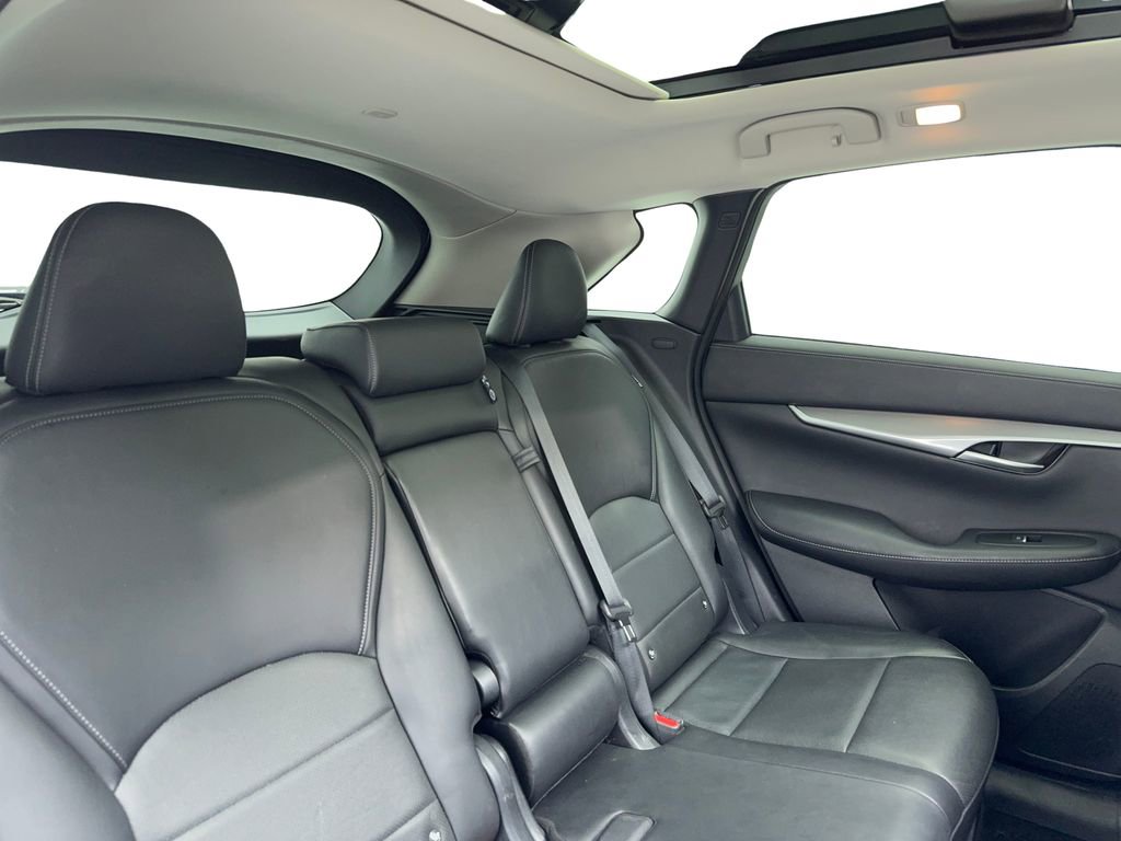 Used 2023 INFINITI QX50 Luxe image 42