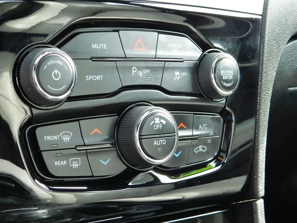 Used 2021 Chrysler 300 S w/ S Model Appearance Package image 23