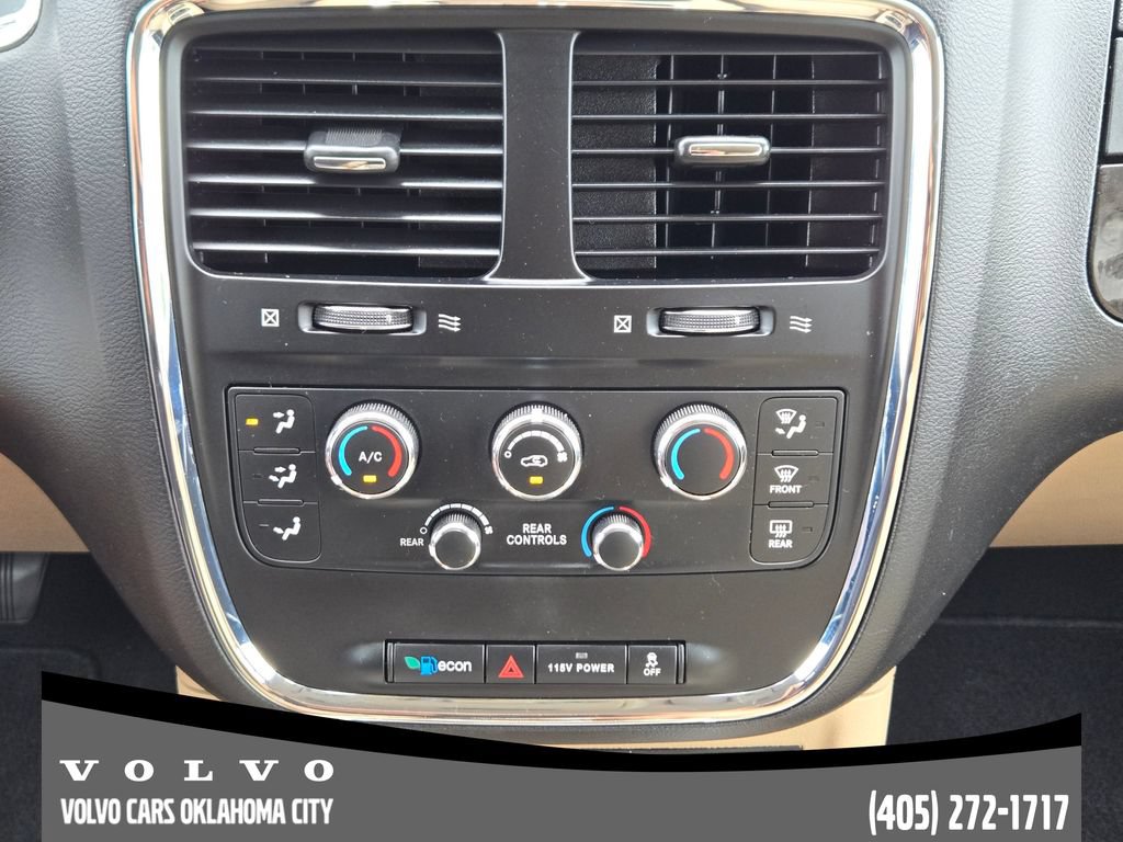 Used 2016 Dodge Grand Caravan SXT w/ Rear Park Assist Package FWD image 15
