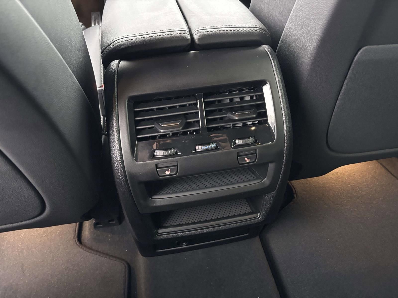 New 2026 BMW X5 xDrive50e w/ M Sport Package image 31