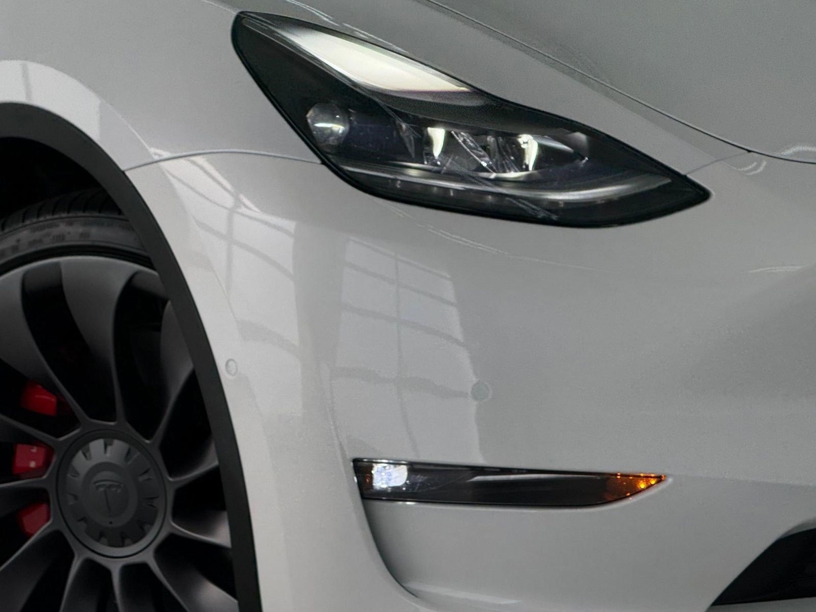 Used 2021 Tesla Model Y Performance AWD/4WD image 10