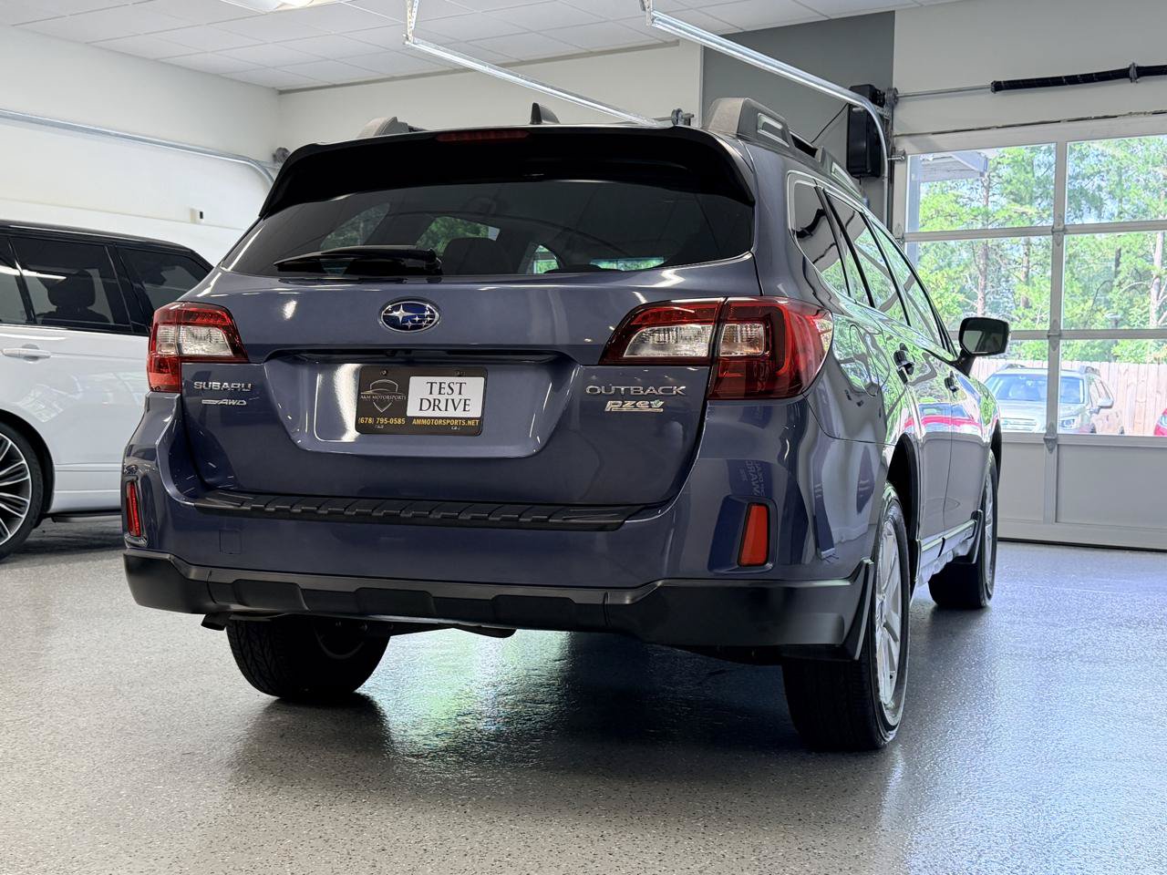 Used 2017 Subaru Outback 2.5i Premium AWD/4WD image 8