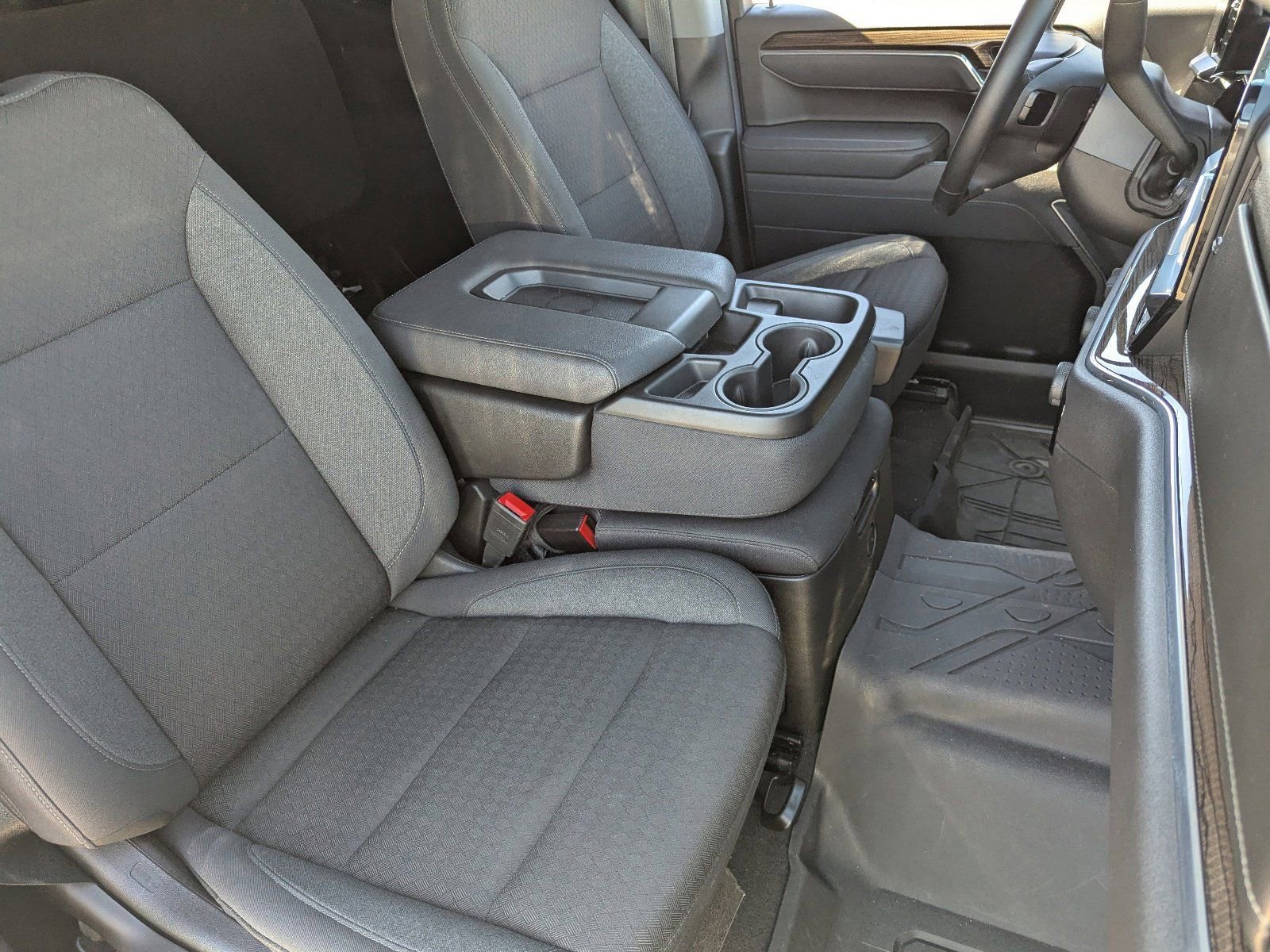 Used 2025 Chevrolet Silverado 1500 LT w/ Protection Package image 11