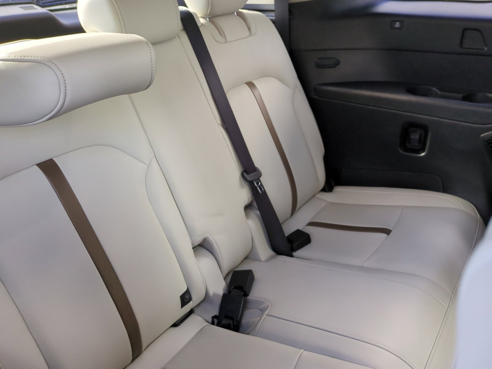 Used 2024 MAZDA CX-90 3.3 Turbo w/ Premium Plus Pkg image 18