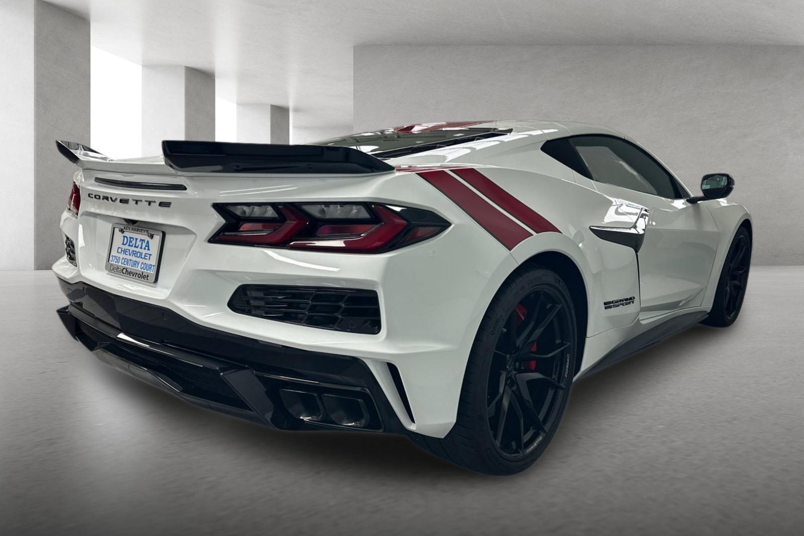 New 2027 Chevrolet Corvette Grand Sport w/ Z52 Sport Performance Package RWD image 4