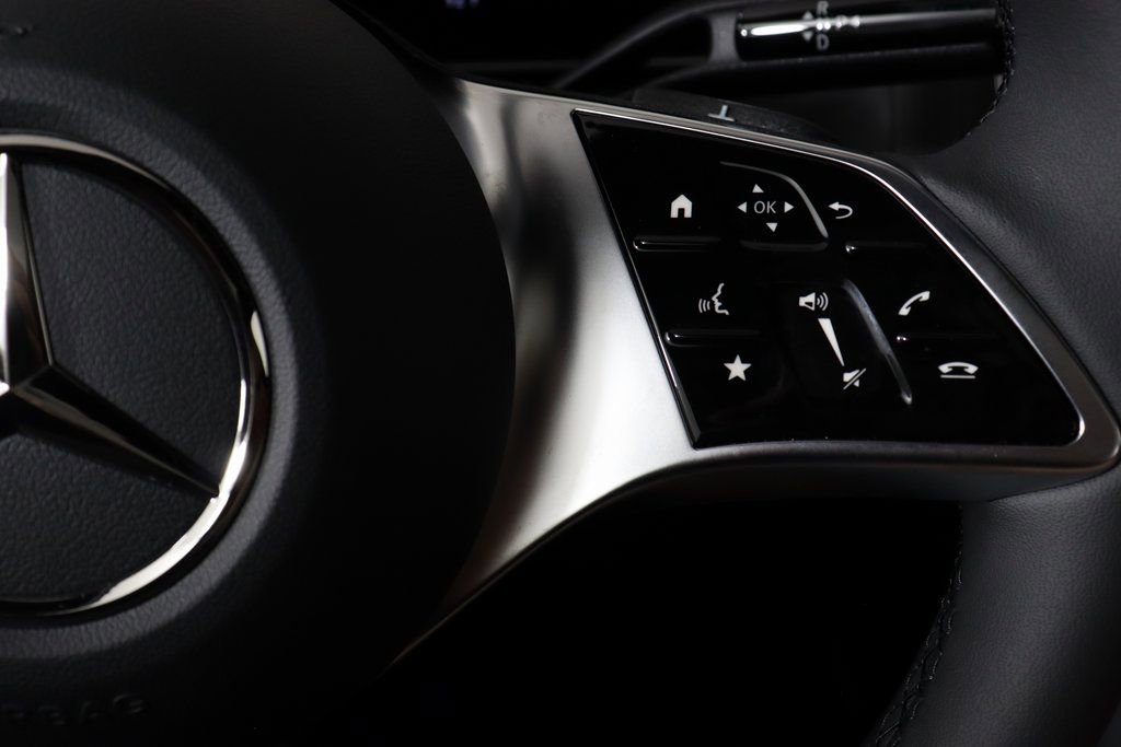 Used 2026 Mercedes-Benz GLC 300 4MATIC image 20