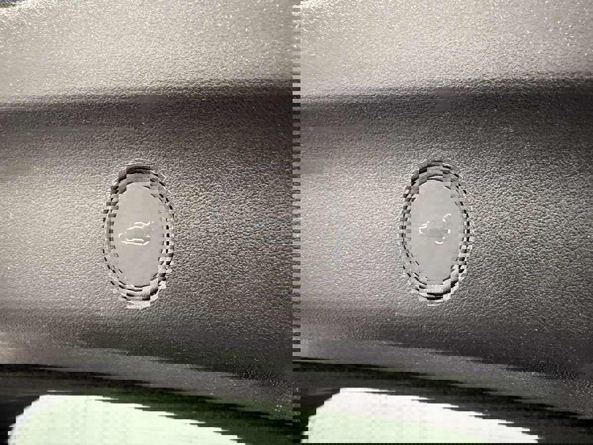 Used 2020 Tesla Model Y Long Range image 27