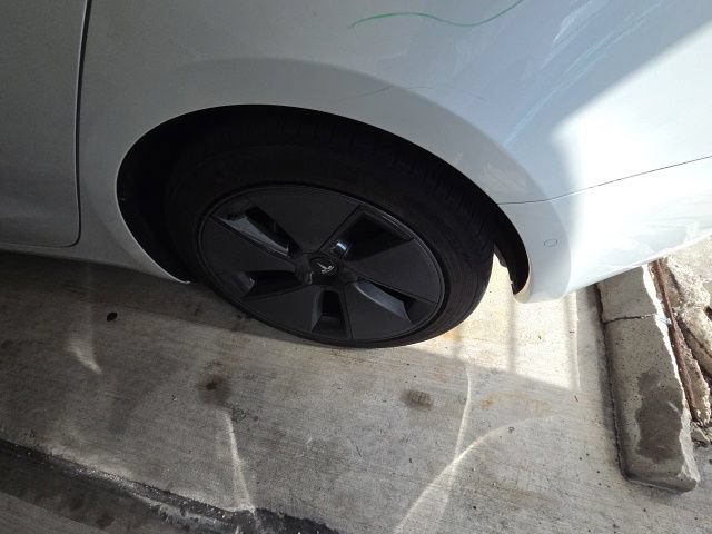 Used 2021 Tesla Model 3 Long Range AWD/4WD image 11