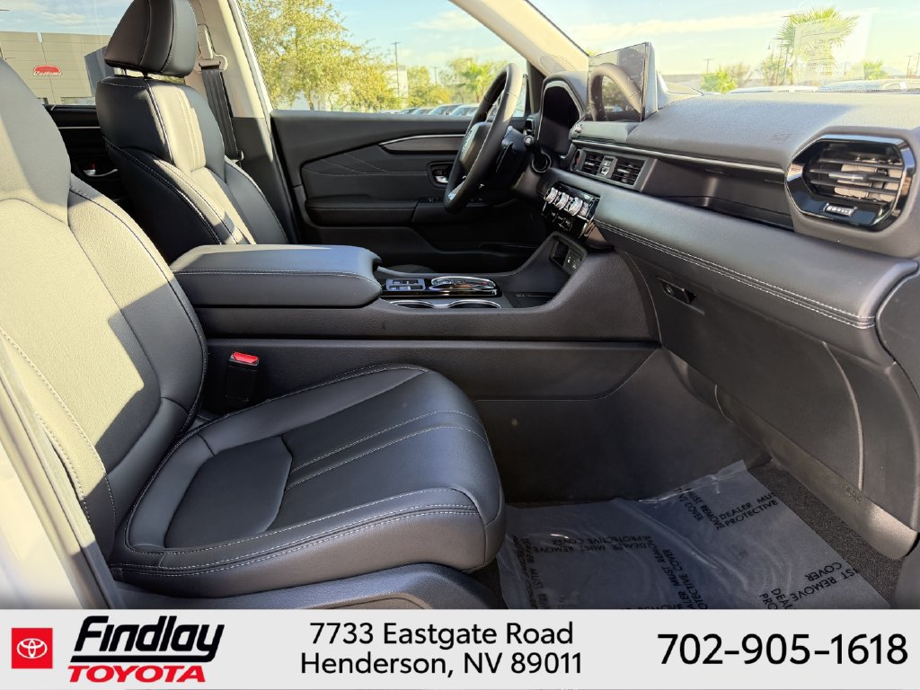 Used 2026 Honda Pilot Touring image 16
