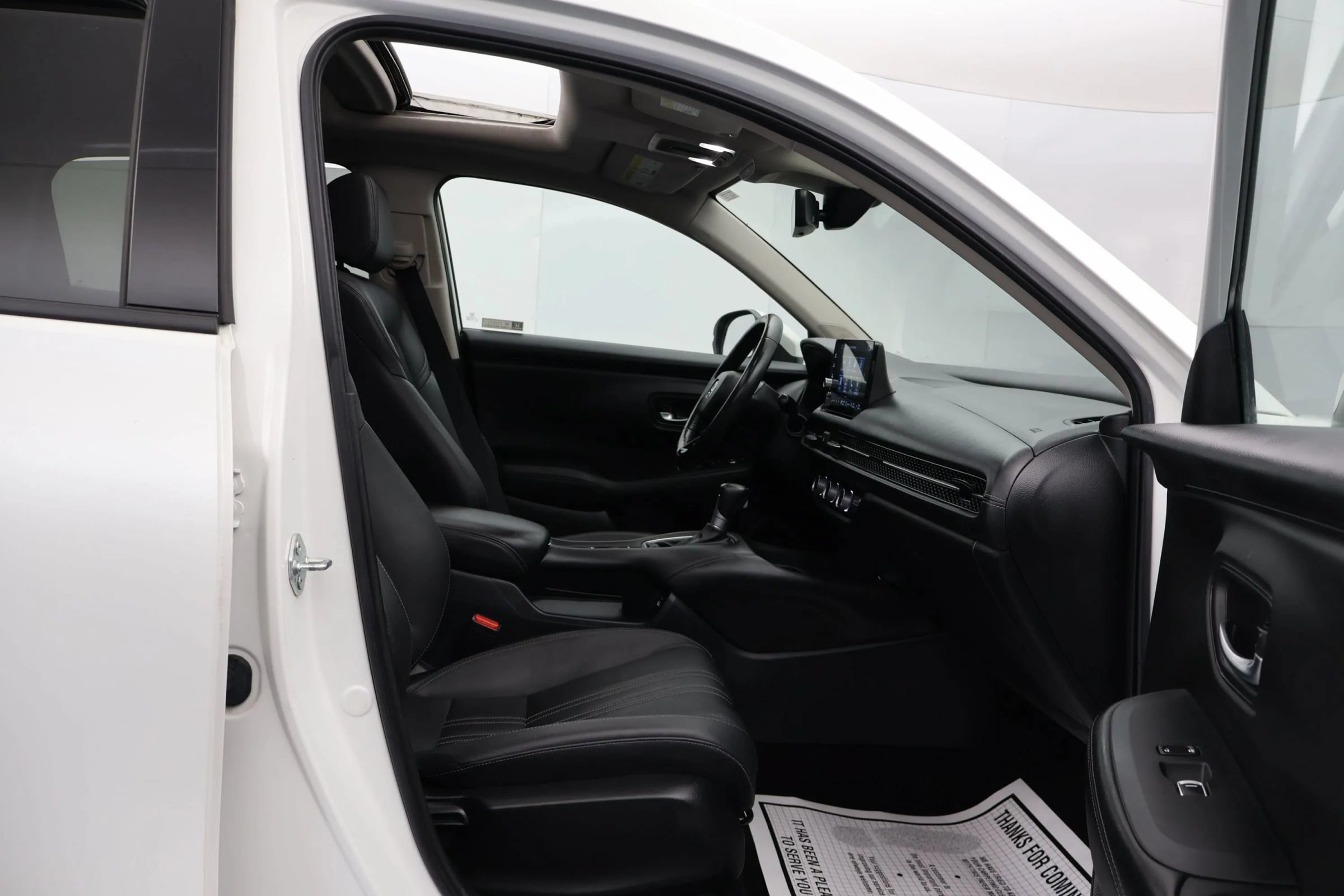 Used 2023 Honda HR-V EX-L image 17