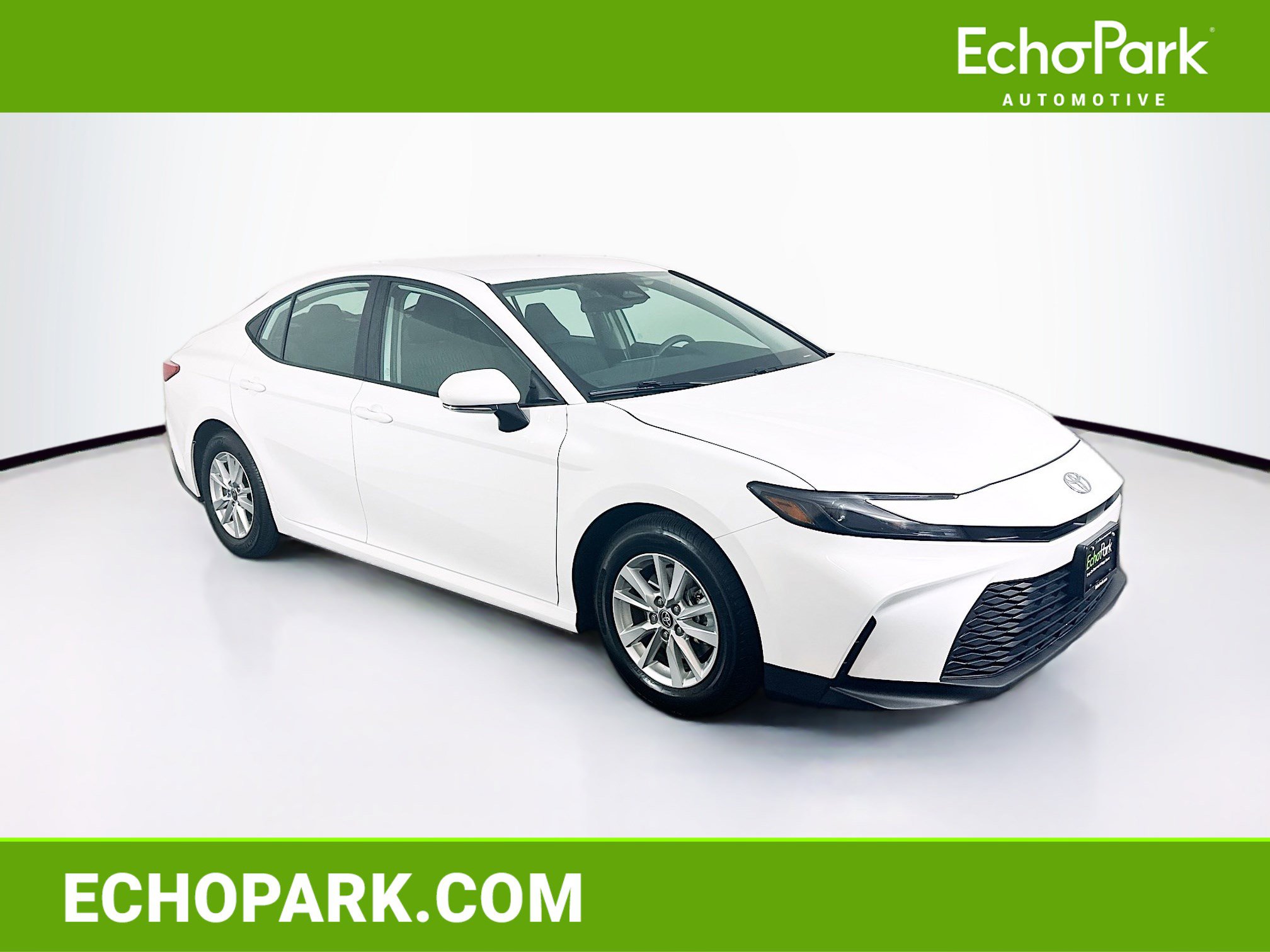 Used 2025 Toyota Camry LE video 1