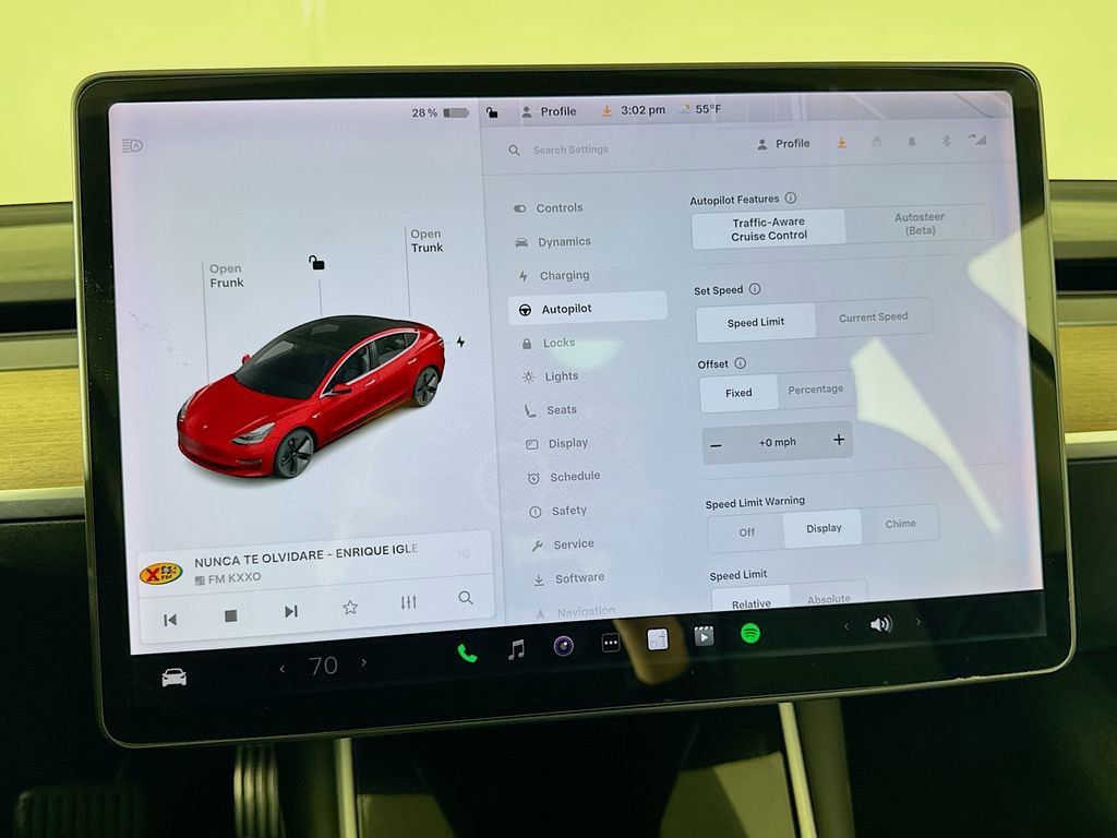 Used 2018 Tesla Model 3 Long Range image 27