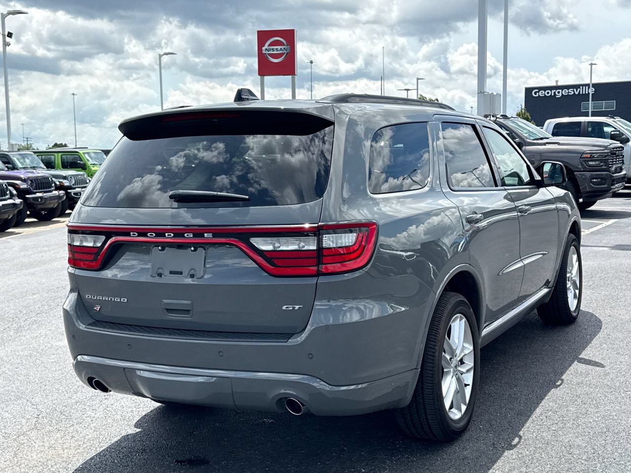 Used 2024 Dodge Durango GT AWD/4WD image 3