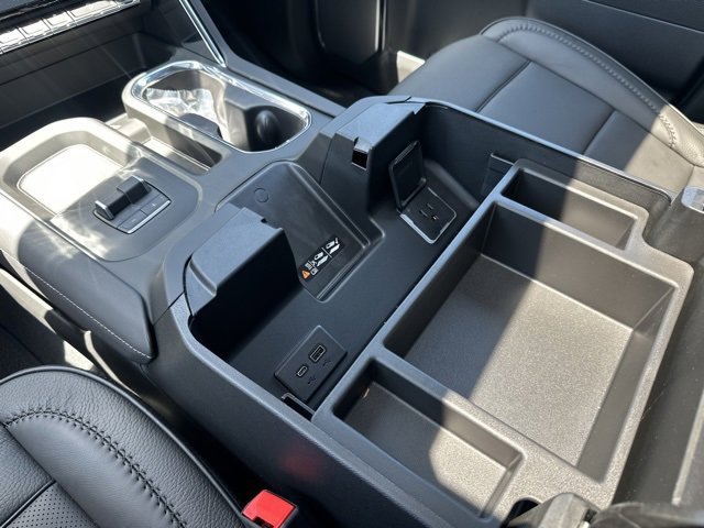 New 2025 GMC Sierra 2500 Denali w/ Denali Reserve Package image 26