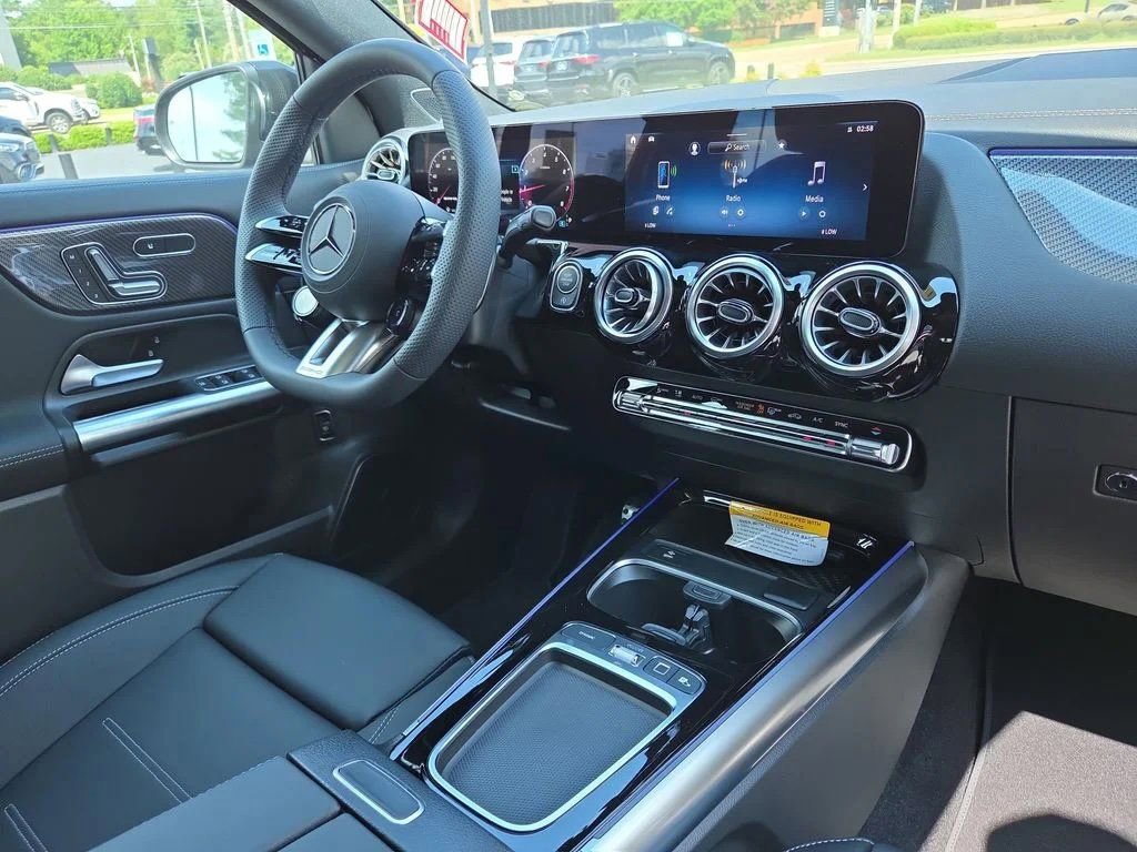Certified 2025 Mercedes-Benz GLA 35 AMG 4MATIC image 15