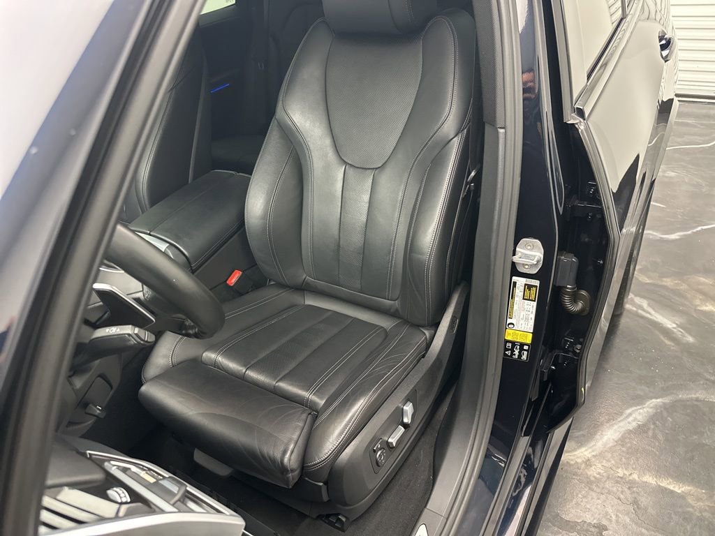 Used 2020 BMW X5 xDrive40i w/ M Sport Package image 15