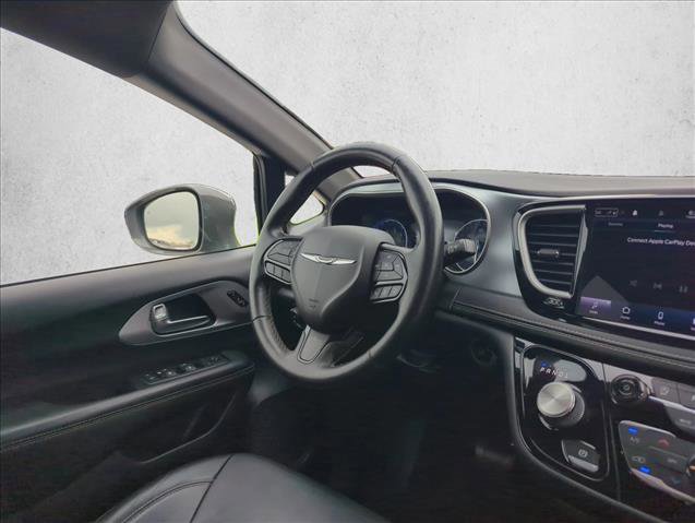 Used 2021 Chrysler Pacifica Touring-L w/ S Appearance Package FWD image 25